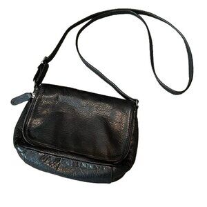 Margot Fold Over Zipper Flap Crossbody Shoulder Bag Purse Black Leather pockets